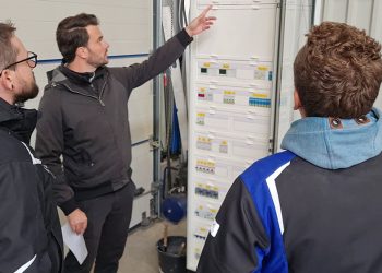 ClearFox training of DAF control unit