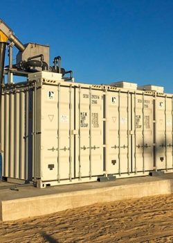 Screw Screen mounted on containers